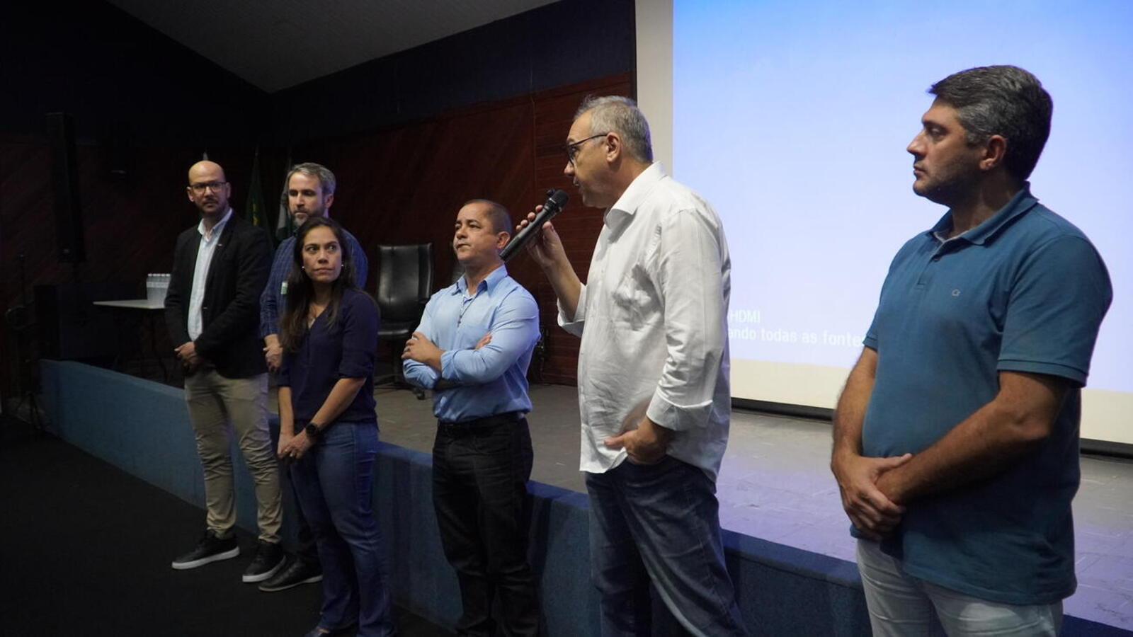 Encontro reuniu autoridades, empresários e Copel para discutir falhas no fornecimento e buscar soluções conjuntas para a rede elétrica em Toledo