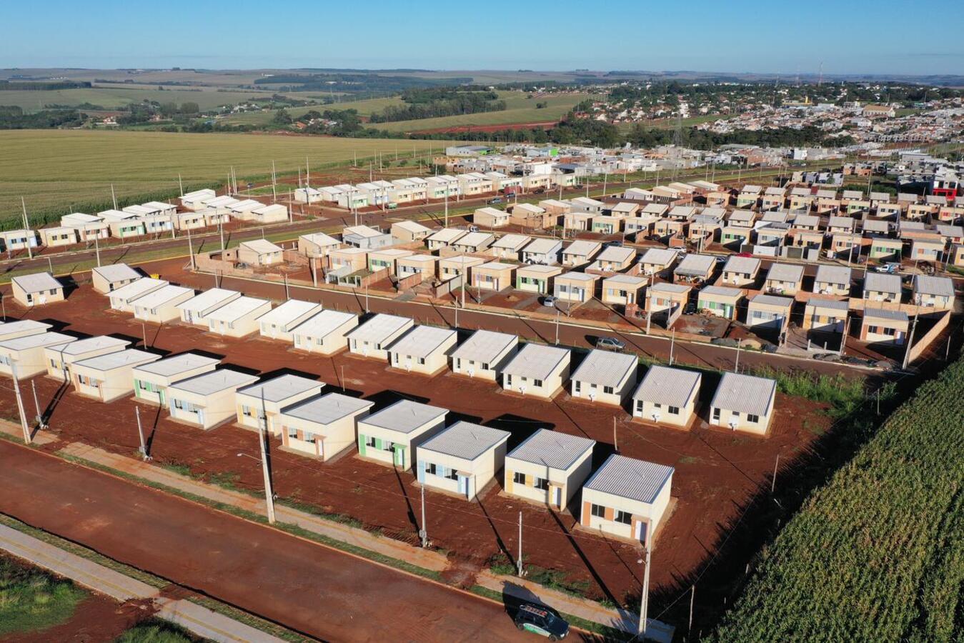 Cerimônia nesta quinta (15), às 9h, formaliza o término da construção de mais 94 casas, totalizando 178 unidades; mais 6 projetos estão em andamento no município