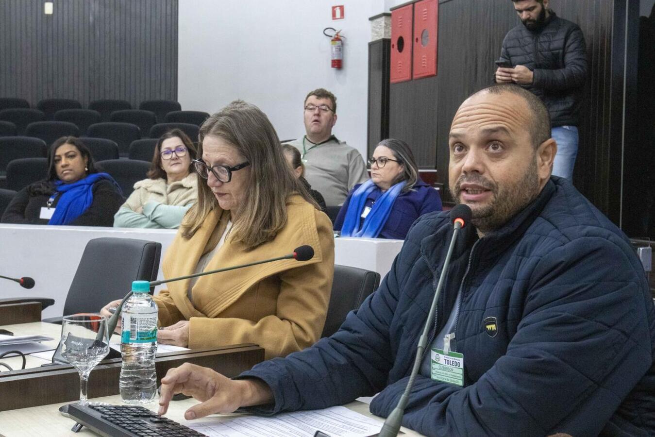 Informações sobre gestão e ações da Secretaria Municipal da Educação foram expostas aos vereadores em audiência pública realizada na manhã desta sexta (30)