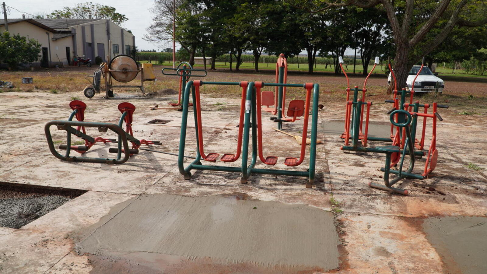 Instalação de novos pontos de ônibus, montagem da Academia da Terceira Idade, construção de faixa elevada, foram solicitações da comunidade