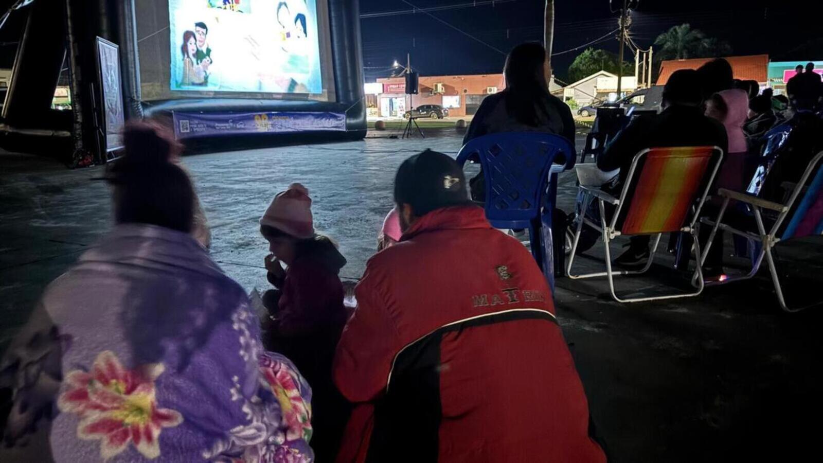 Nesta quarta-feira (11) o projeto cultural “Cinema ao ar livre” desembarca na praça do distrito de Vila Nova para apresentar de forma gratuita o filme Tarsilinha