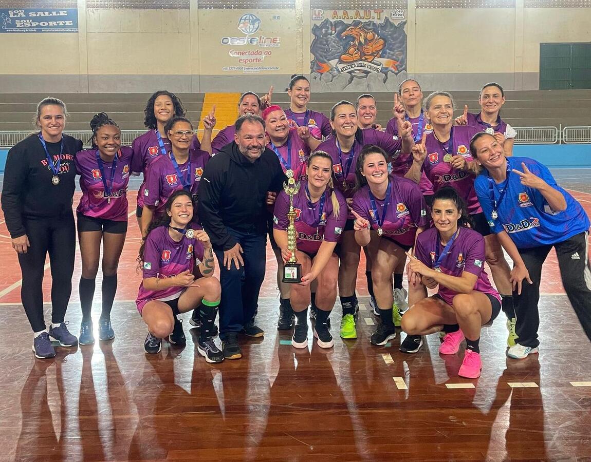 Neste final de semana (31/05 e 01/06) Toledo venceu a Taça Paraná sub-16 de basquete e também realizou a primeira Copa Toledo de Handebol Feminino