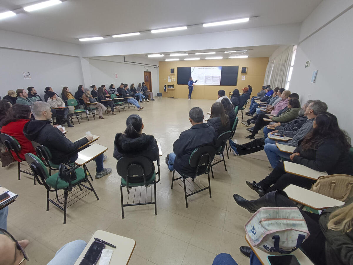 Curso foi realizado na Escola de Administração Pública Municipal e contou com aulas teóricas e práticas