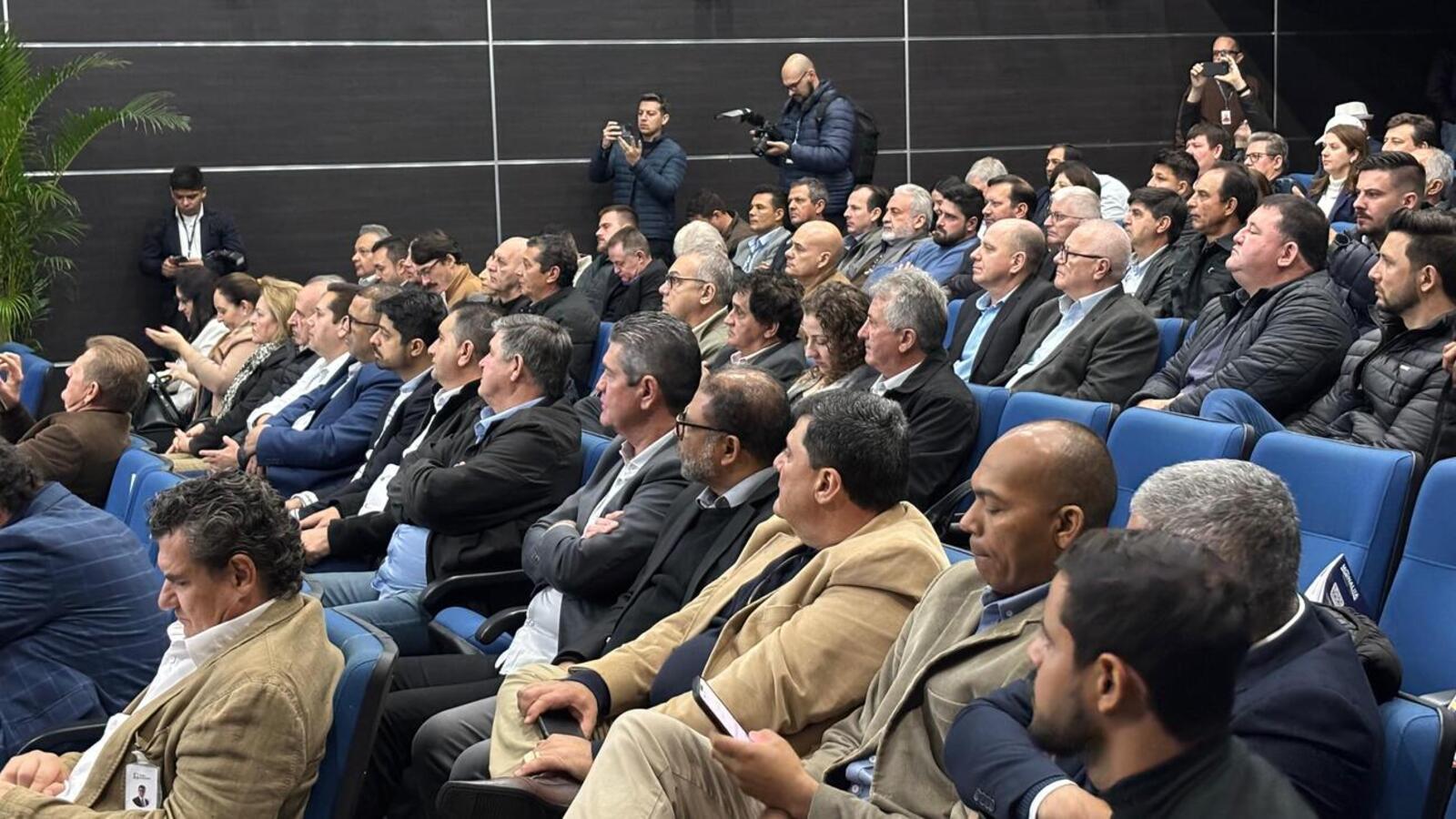 Objetivo foi apresentar o programa Mais Engenharia, desenvolvido em parceria com o Crea-PR, UEPG, Itaipu Binacional e Governo Federal (Crédito: Márcio Pimentel/Secom)