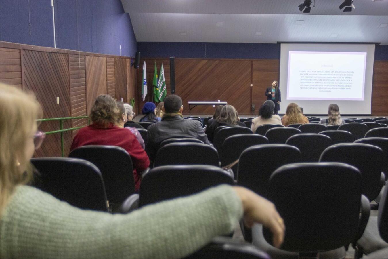 O evento foi realizado pela Secretaria Municipal da Saúde (SMS) em parceria com a Secretaria de Assistência Social e Embaixada Solidária.