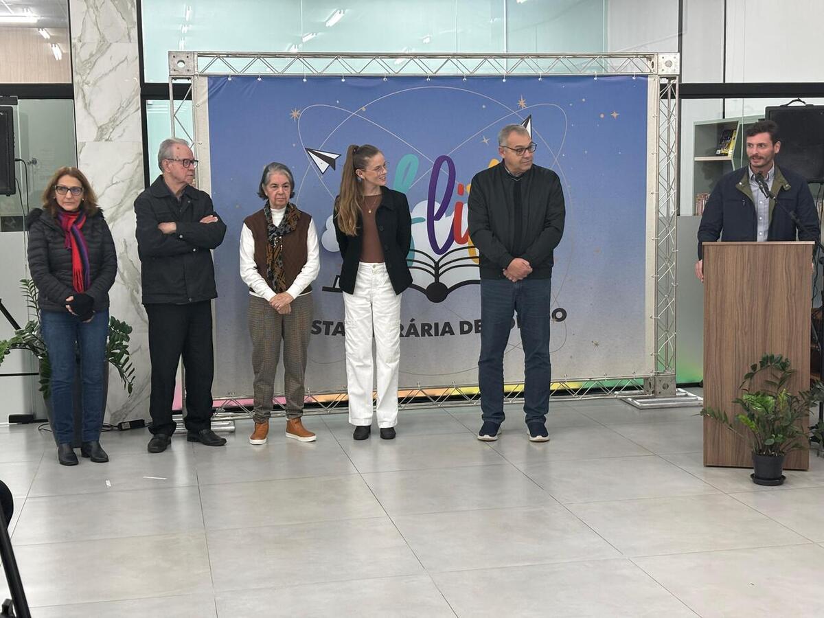 Evento ocorreu na Biblioteca Pública e também foi transmitido online