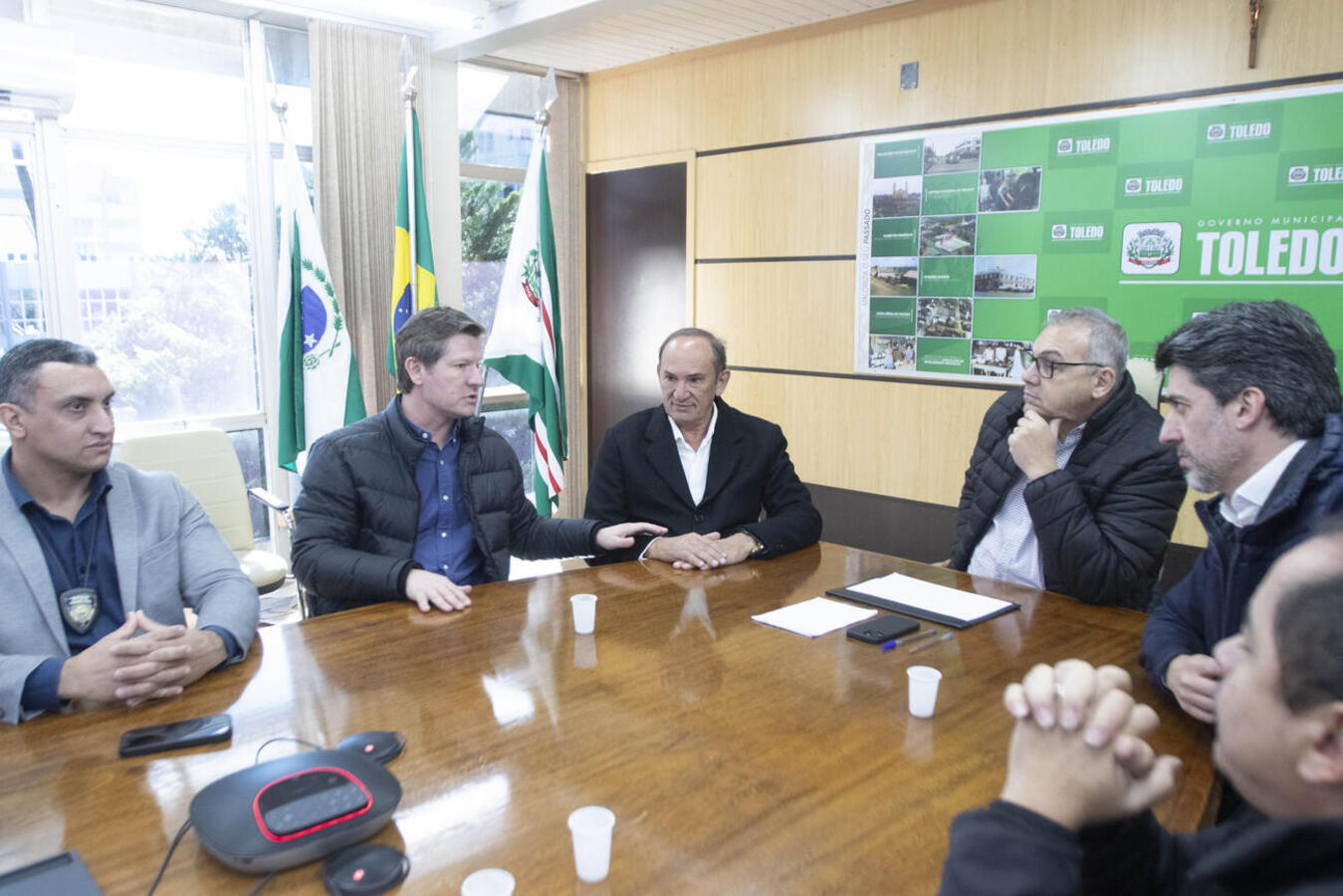 O presidente do Detran-PR anuncia recursos na ordem de R$1,3 milhão e o secretário da Justiça e Cidadania disponibiliza cursos profissionalizantes