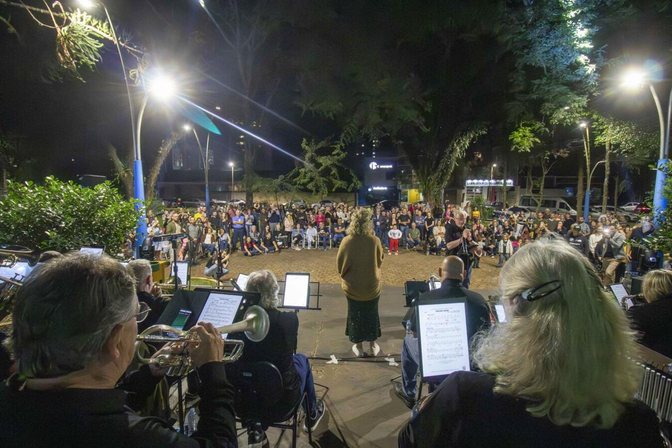 Um workshop para alunos e professores da Casa da Cultura e uma apresentação para o público em geral sela a participação dos músicos em Toledo