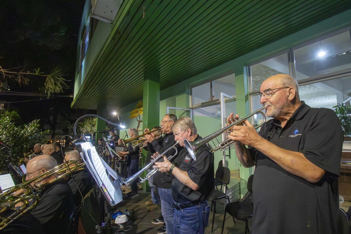 Um workshop para alunos e professores da Casa da Cultura e uma apresentação para o público em geral sela a participação dos músicos em Toledo