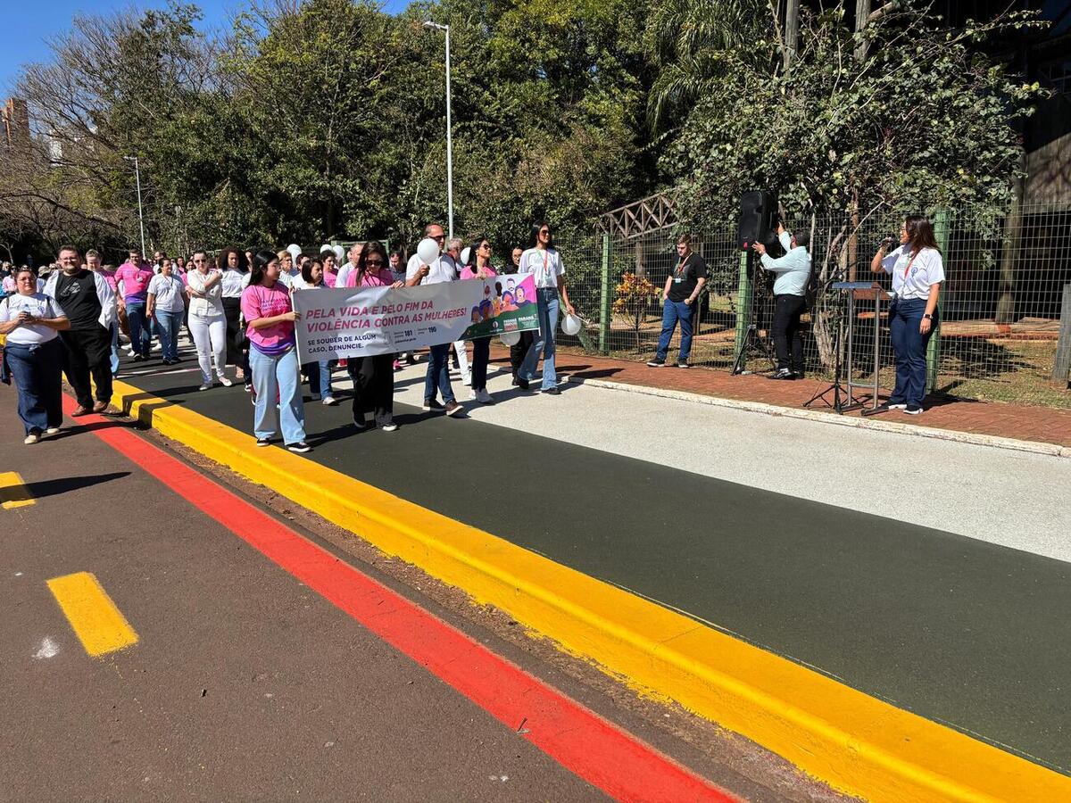 Ato reuniu cerca de 150 pessoas nesta terça-feira (22), com saída da Praça da Cultura até o Parque Ecológico Diva Paim Barth