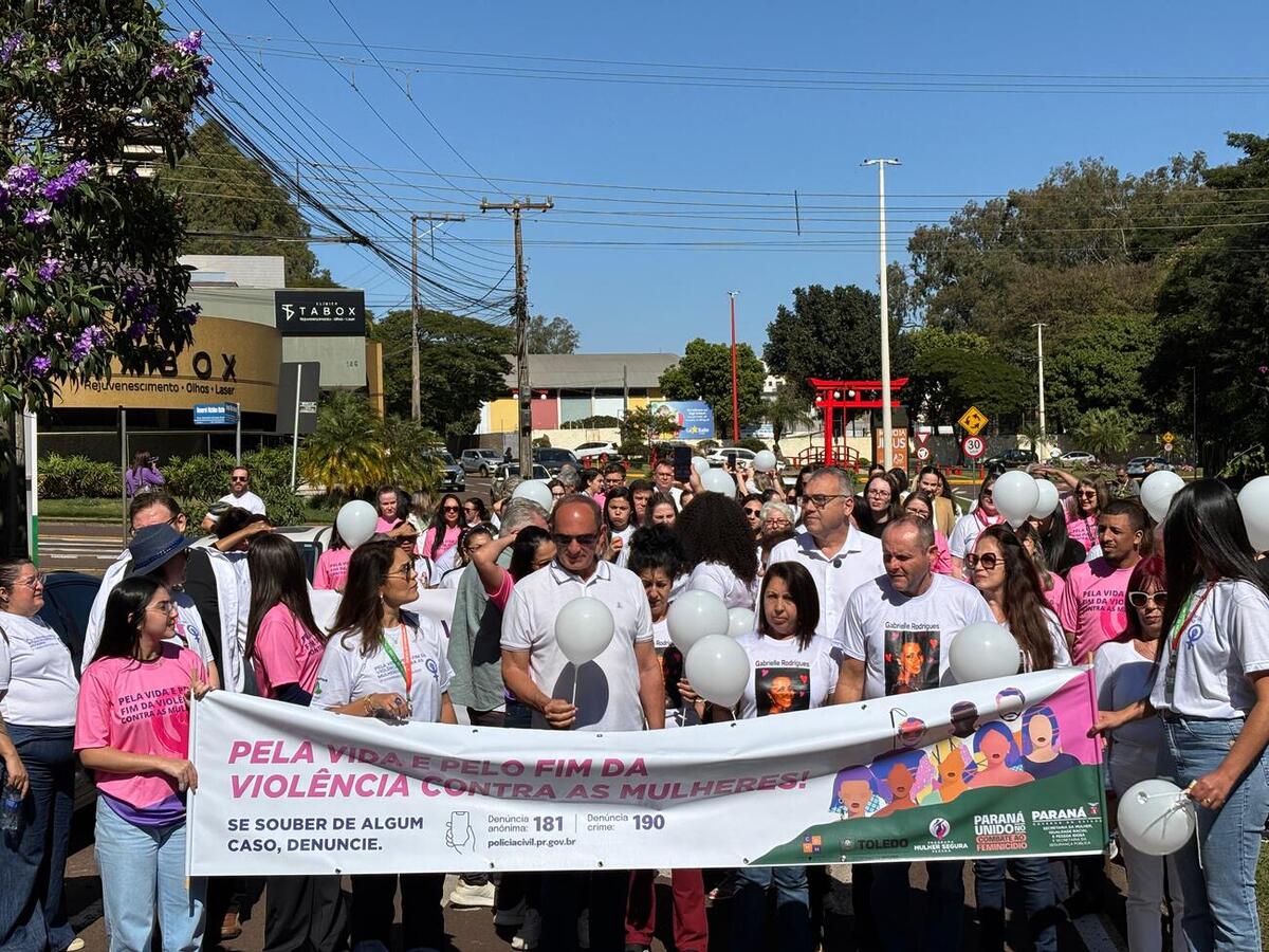 Ato reuniu cerca de 150 pessoas nesta terça-feira (22), com saída da Praça da Cultura até o Parque Ecológico Diva Paim Barth