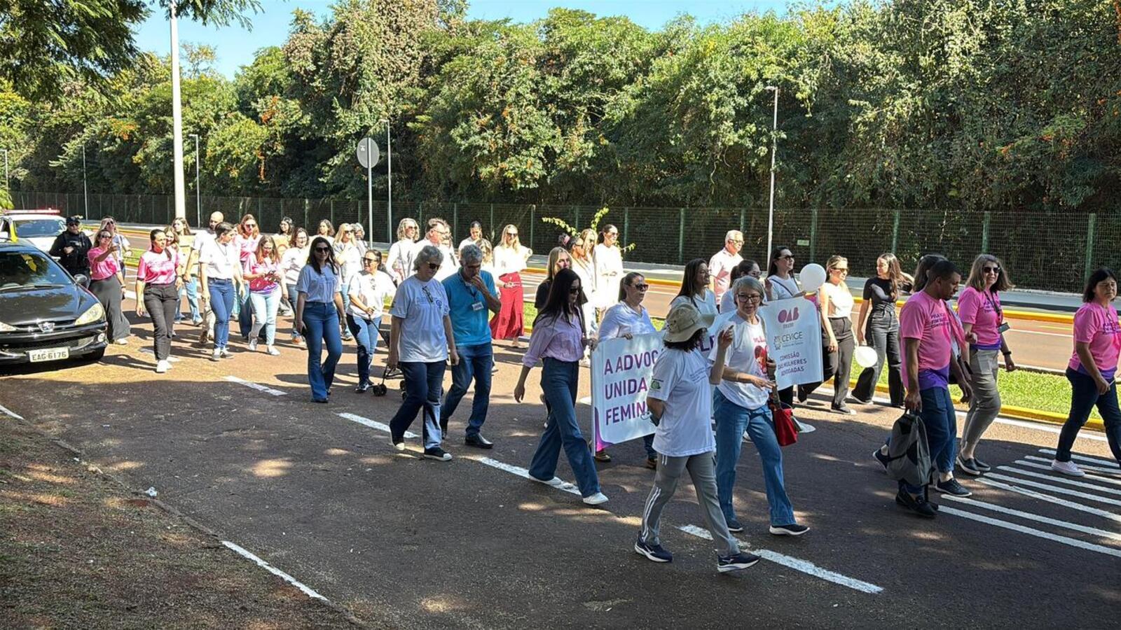 Ato reuniu cerca de 150 pessoas nesta terça-feira (22), com saída da Praça da Cultura até o Parque Ecológico Diva Paim Barth
