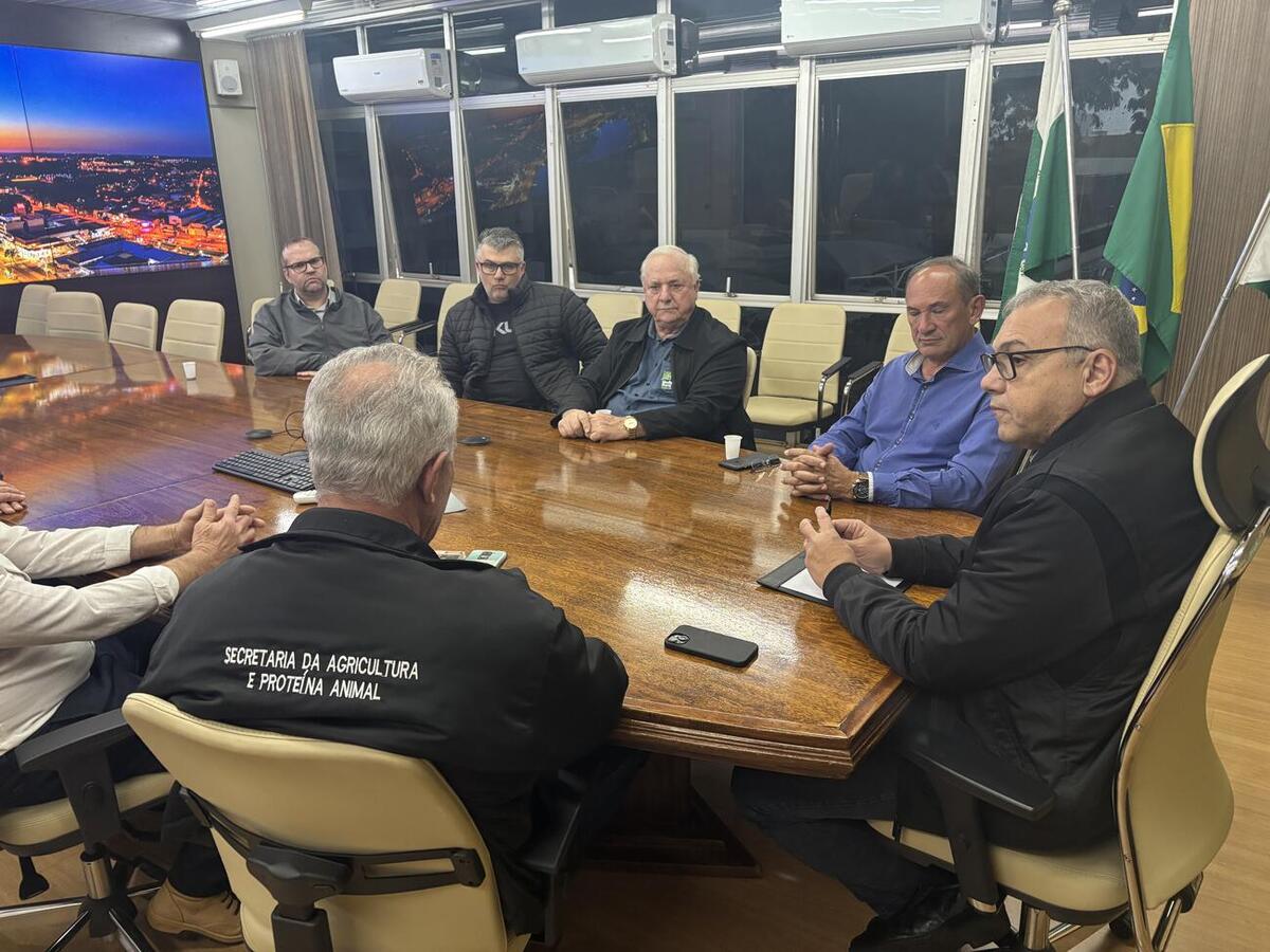 Ação, na tarde desta quinta (24), na Sala de Reuniões do Gabinete do Prefeito, é a 1ª de uma série de encontros que integram programação da Semana do Agricultor