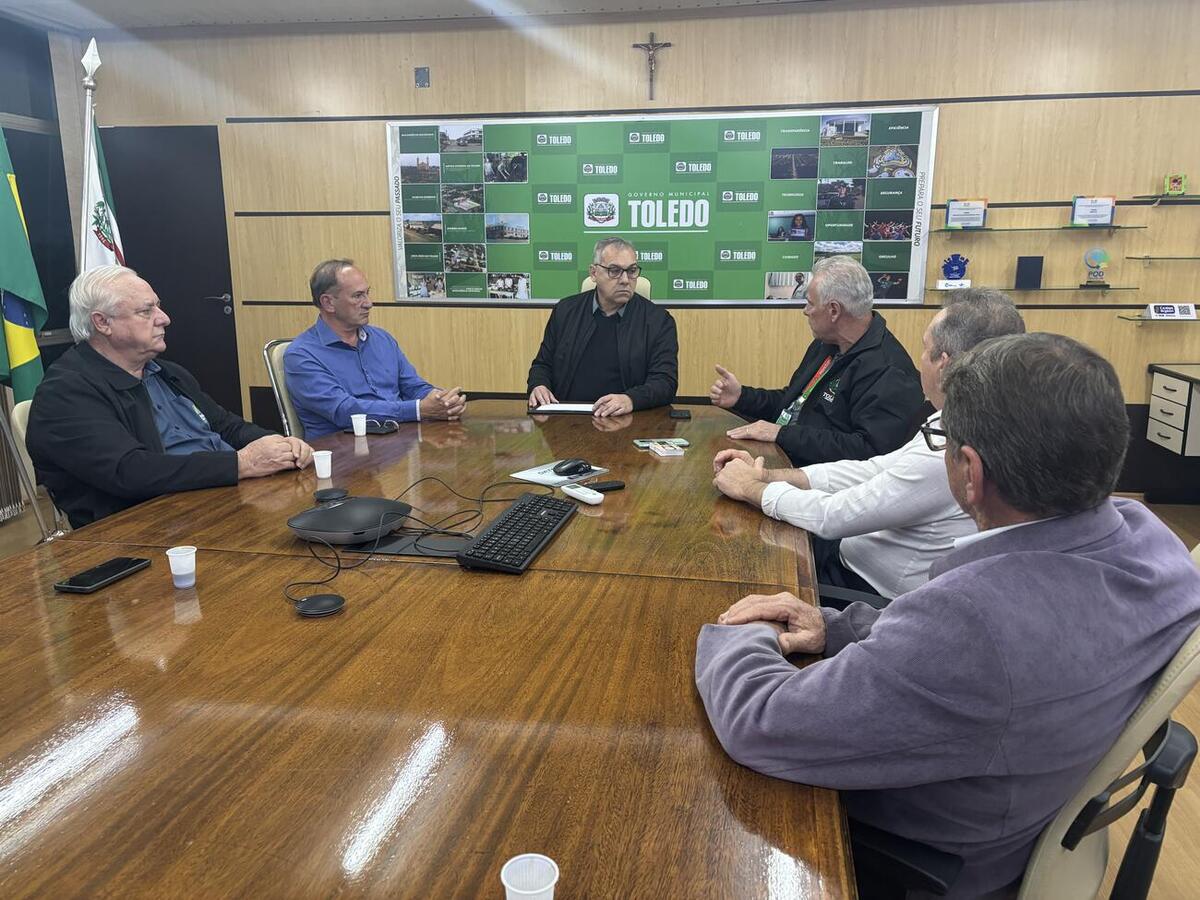 Ação, na tarde desta quinta (24), na Sala de Reuniões do Gabinete do Prefeito, é a 1ª de uma série de encontros que integram programação da Semana do Agricultor