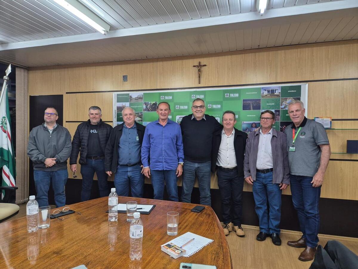 Ação, na tarde desta quinta (24), na Sala de Reuniões do Gabinete do Prefeito, é a 1ª de uma série de encontros que integram programação da Semana do Agricultor