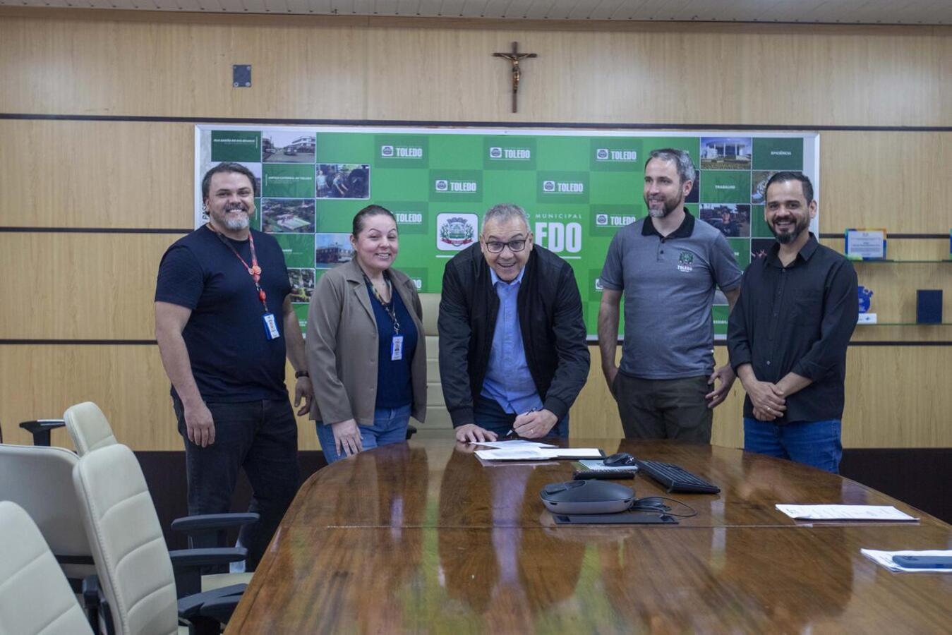 A Secretaria de Desenvolvimento Econômico e Turismo investiu cerca de R$ 300 mil em cursos de qualificação profissional para a população de Toledo