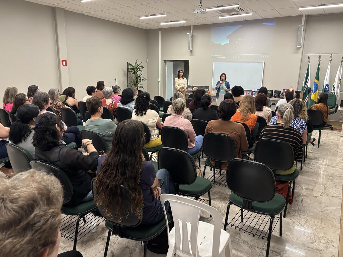 Organizada pela Secretaria da Mulher, atividade destinada a trabalhadoras rurais foi realizada na tarde desta quarta (23) e integra programação da Semana do Agricultor