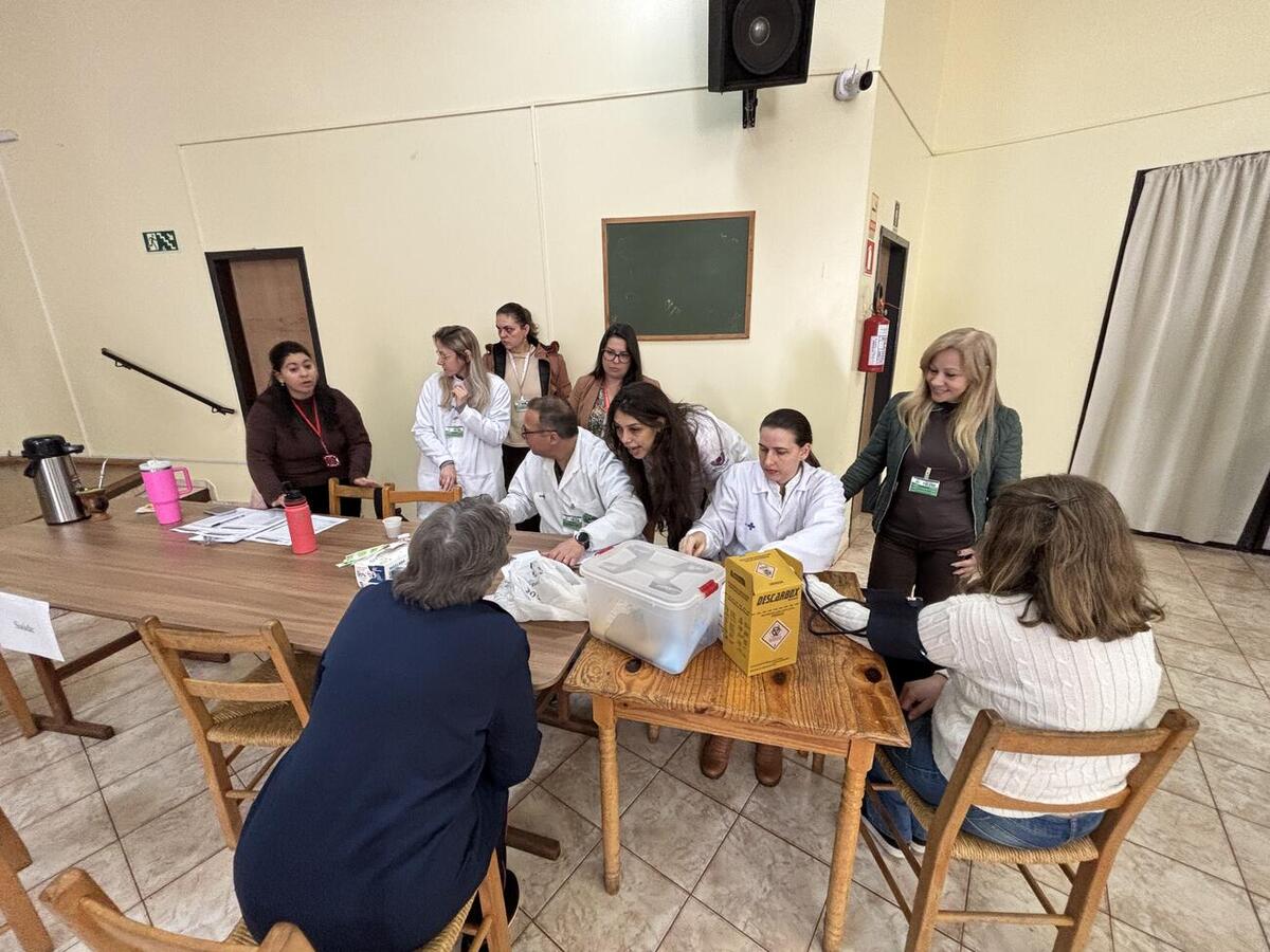 A Secretaria de Assistência Social realizou uma ação comunitária em Vila Nova a fim de descentralizar os serviços e atender a comunidade do distrito