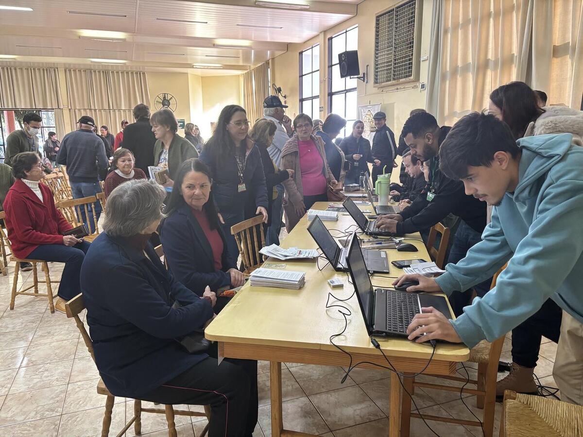 A Secretaria de Assistência Social realizou uma ação comunitária em Vila Nova a fim de descentralizar os serviços e atender a comunidade do distrito