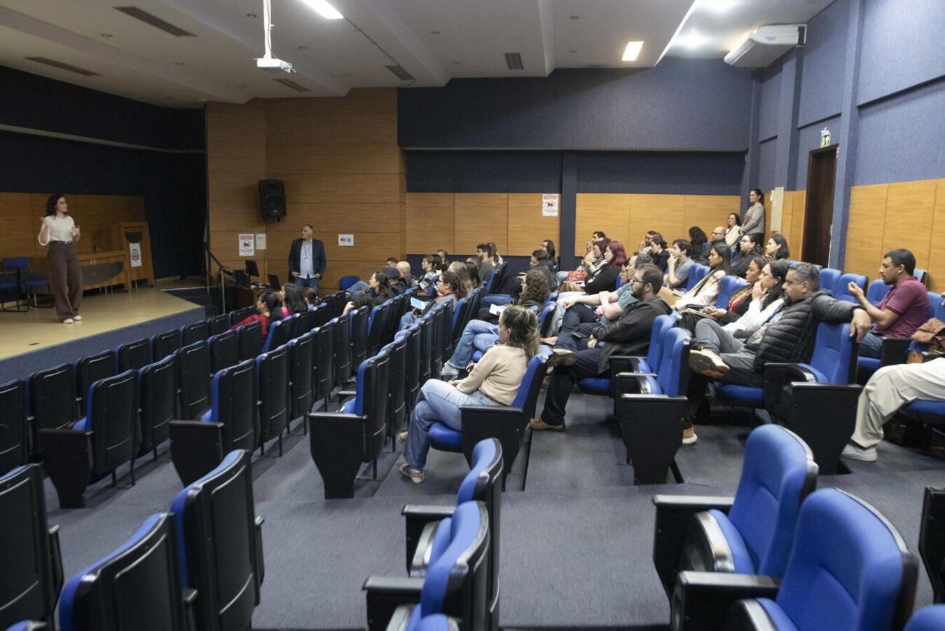 O curso foi ministrado pelo secretário de Comunicação, Márcio Pimentel, e pela coordenadora de Mídias Sociais da Secom, Thauana Sperotto
