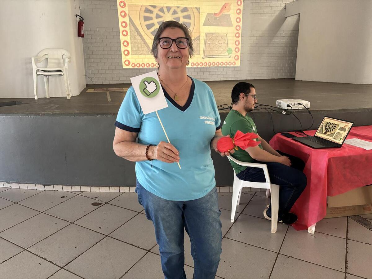 Idosos do grupo São José Operário participaram de atividade com agentes de combate às endemias sobre cuidados com escorpião