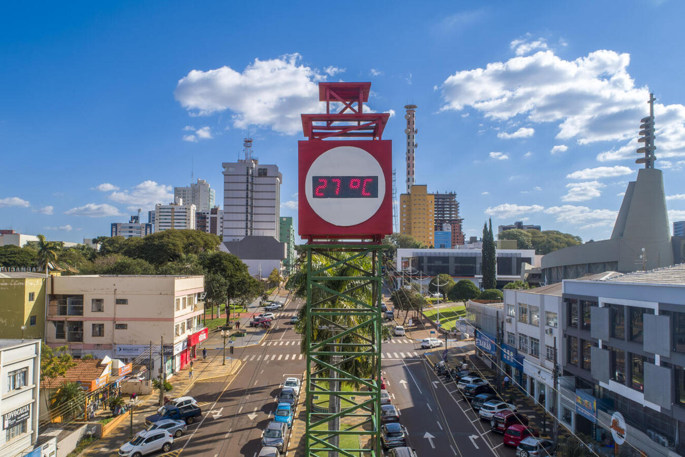 A Secretaria da Infraestrutura Rural e Urbana e de Serviços Públicos terminou uma revitalização nas estruturas do relógio localizado no Largo São Vicente de Paulo