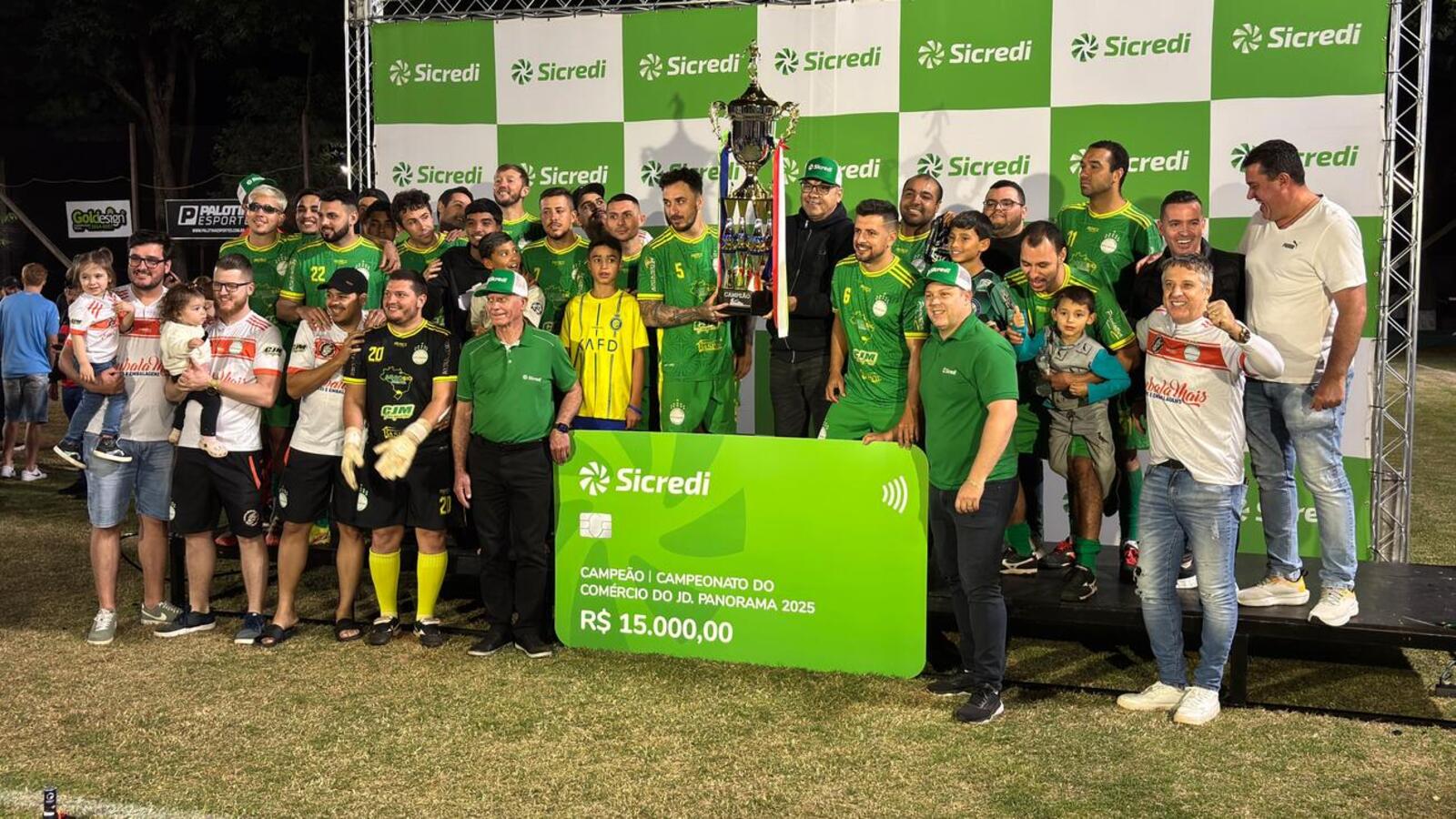 Embala Mais conquista o título do 28º Campeonato do Comércio do Jardim Panorama diante de milhares de torcedores