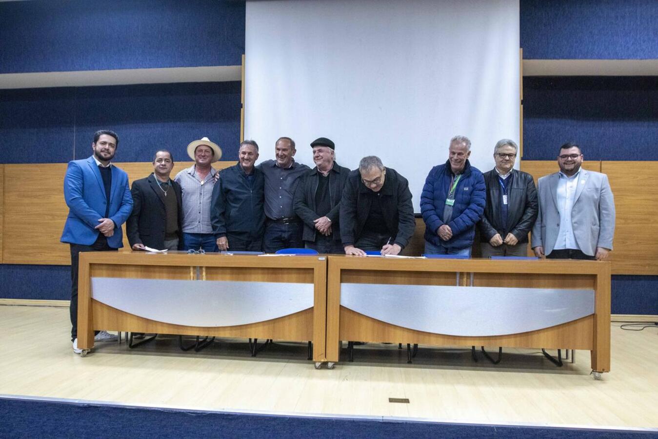 Novas leis ampliam calendário oficial de eventos, reconhecem grupos e associações, valorizam o agricultor e instituem selo que promove igualdade de gênero no mercado de trabalho