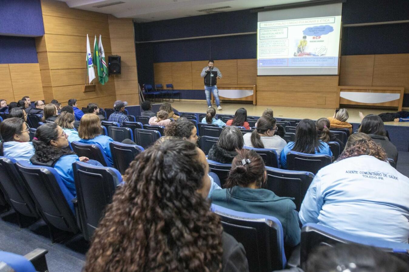 Na manhã desta segunda-feira (25) a Secretaria da Saúde realizou uma capacitação de Agentes Comunitários de Saúde e também de Agentes de Combate às Endemias