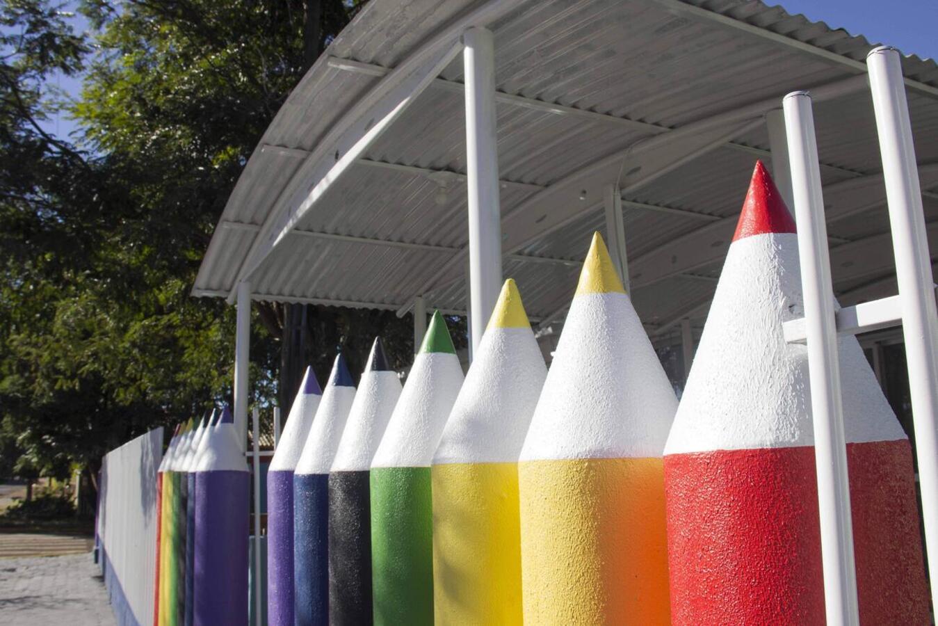 A Secretaria da Educação recebeu a notícia de que o Governo do Estado investirá R$2.449.969,85 para a construção de um novo Centro Municipal de Educação Infantil