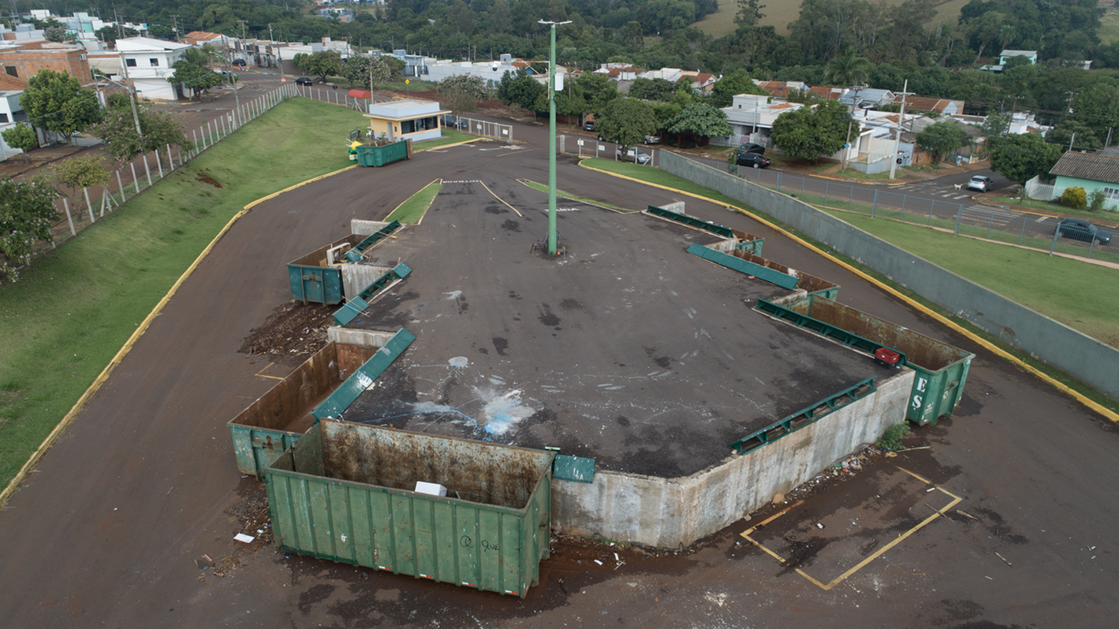 A Secretaria Municipal do Meio Ambiente divulgou que, após o incêndio ocorrido no aterro sanitário, o Ecoponto Santa Clara IV será o novo destino dos resíduos volumosos