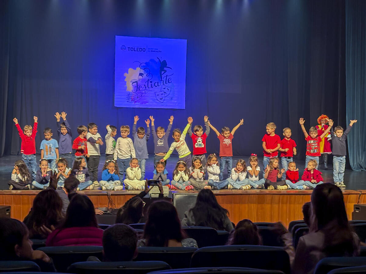 Na manhã desta quarta-feira (27) teve início o Festival de Arte das Escolas Municipais de Toledo, evento que visa fortalecer a arte no município
