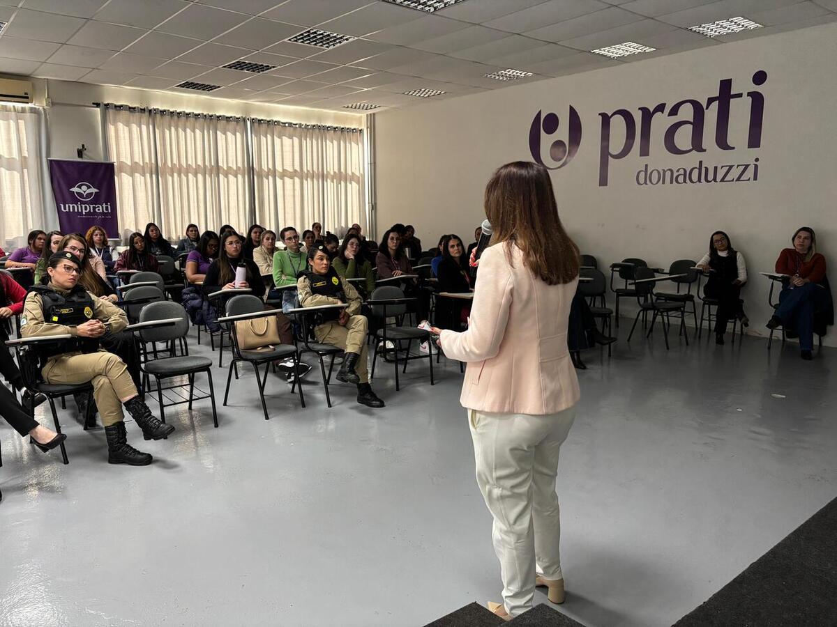 Ação abordou formas de violência e canais de proteção às mulheres