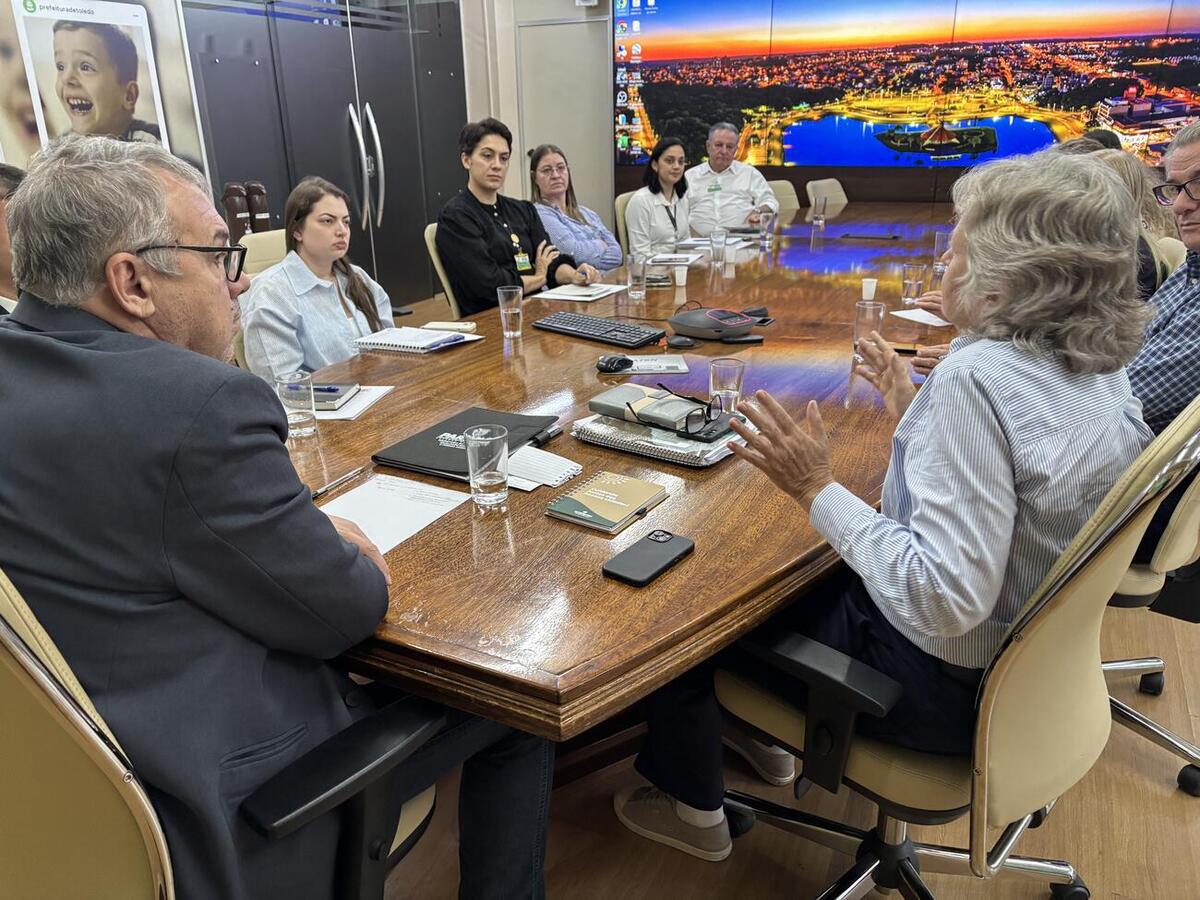 Reunião destacou necessidade de cooperação entre Saúde, Assistência Social e Desenvolvimento Humano para fortalecer a rede de proteção