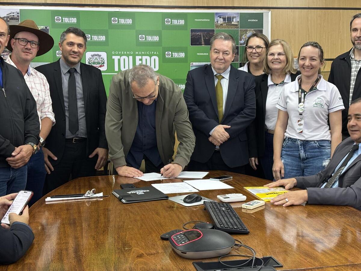 Leis que incluem a Associação dos Transportadores Terrestres Autônomos (ATT), o Festival Toledense de Artes e Tradições (Festoart) e entidades de turismo foram sancionadas na segunda-feira (4)