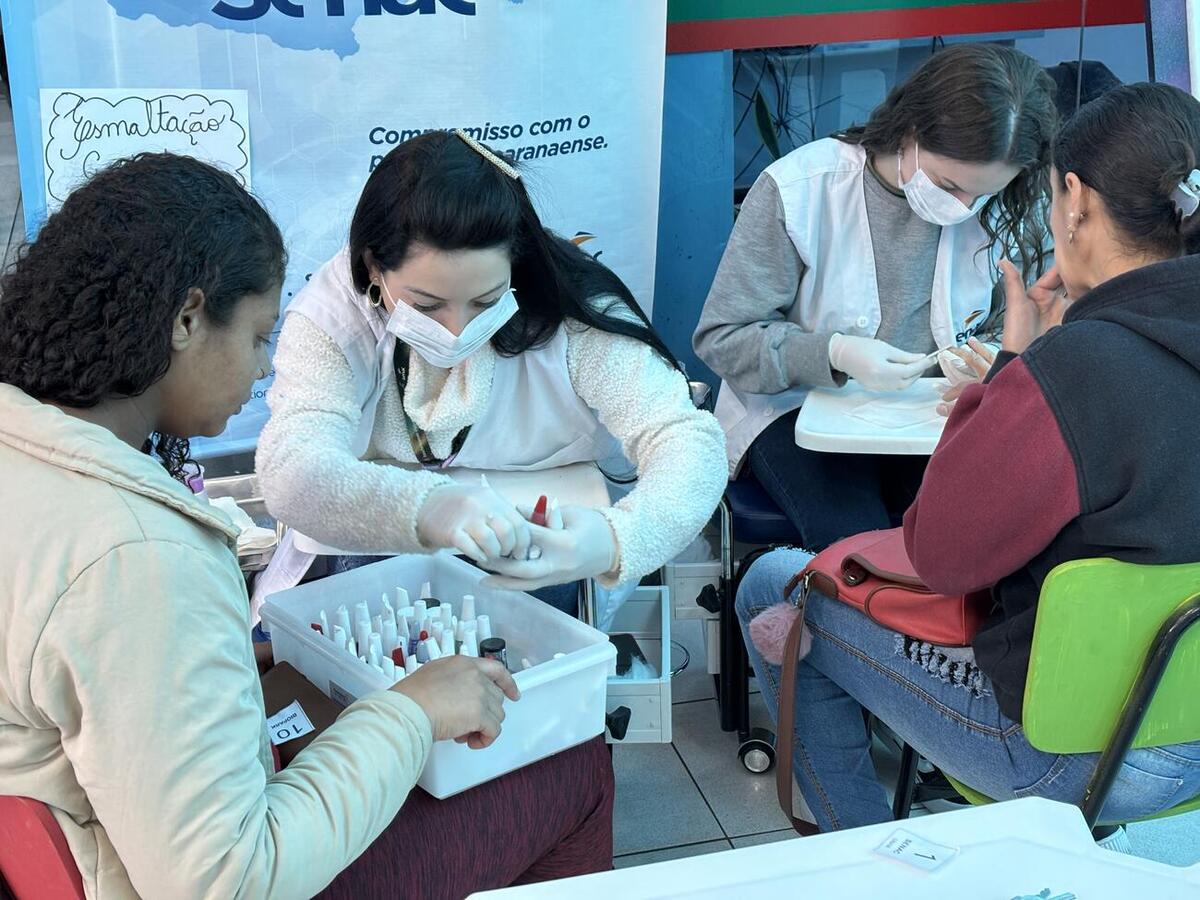 Evento realizado no CJU Mariana Luiza Von Borstel reuniu empresas com vagas operacionais, técnicas e administrativas