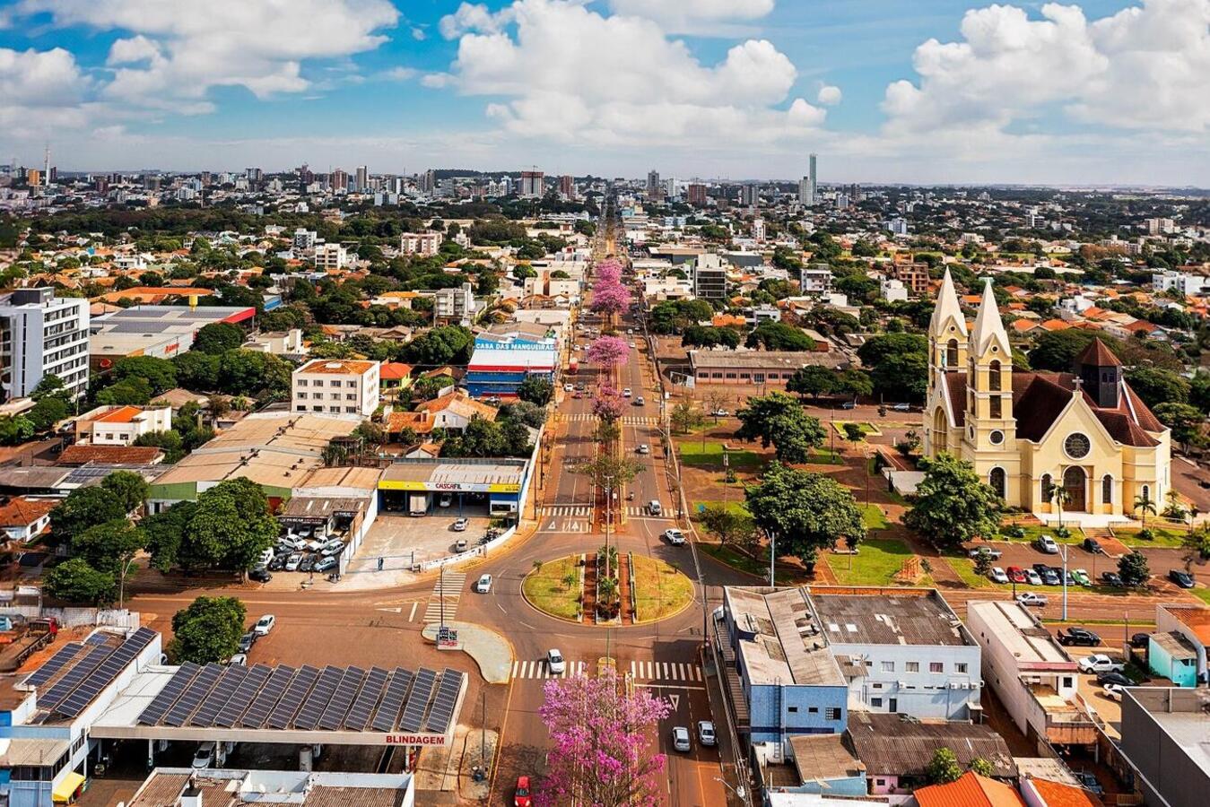 Buscando conhecimento sobre como a população enxerga a arborização da cidade, a Secretaria do Meio Ambiente está realizando uma pesquisa sobre o tema, na qual toda a comunidade pode responder