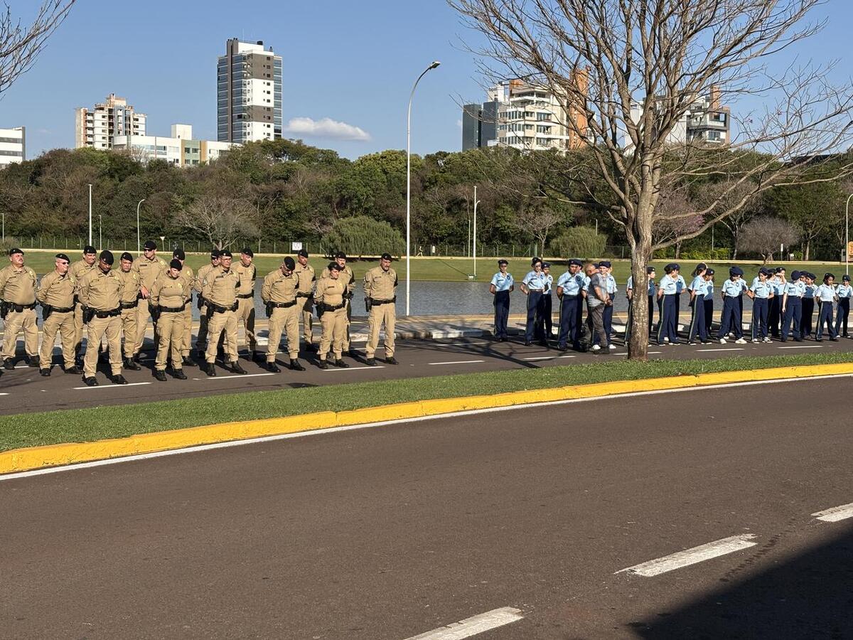 Evento, na tarde da última sexta-feira (29/8), contou com desfile da tropa e entrega de medalhas no Parque Ecológico Diva Paim Barth