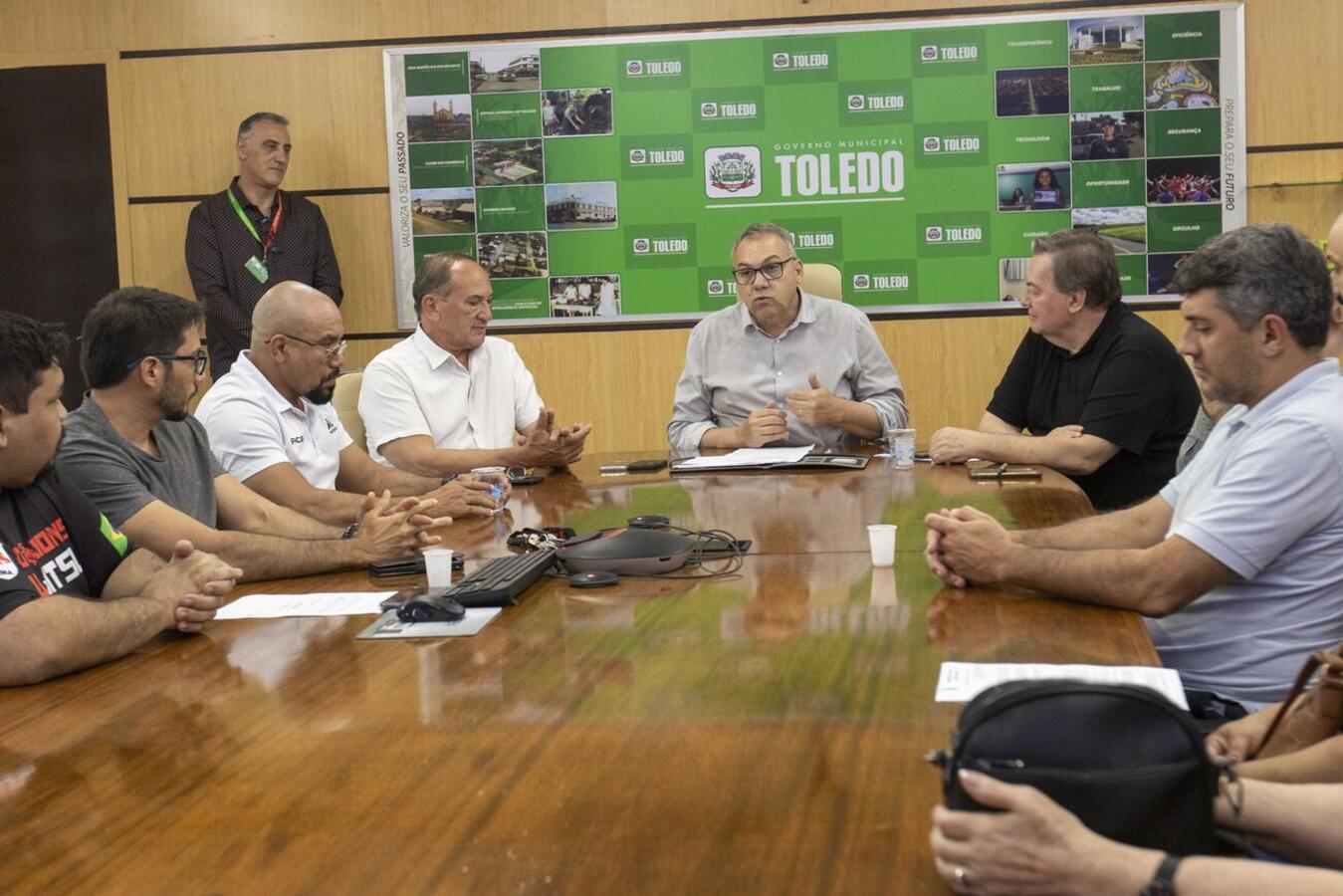 Três entidades foram reconhecidas como de utilidade pública e uma recebeu permissão de uso de imóvel municipal