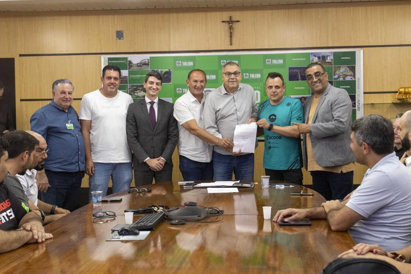Três entidades foram reconhecidas como de utilidade pública e uma recebeu permissão de uso de imóvel municipal