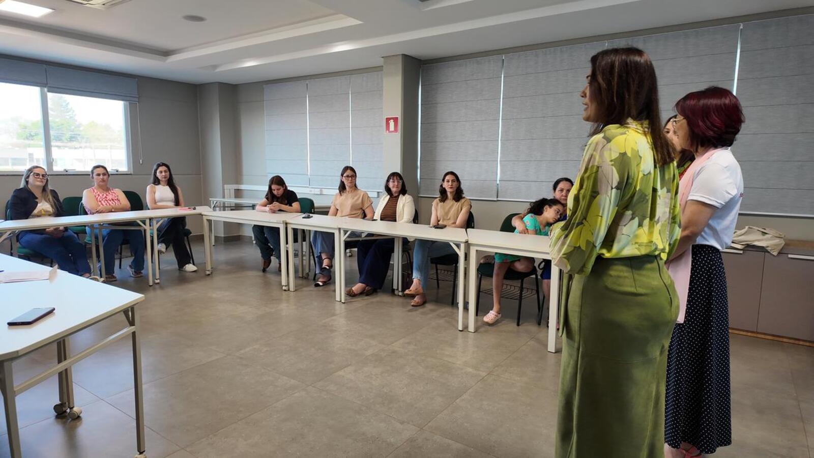 O encontro apresentou os detalhes do programa e integrou as participantes 