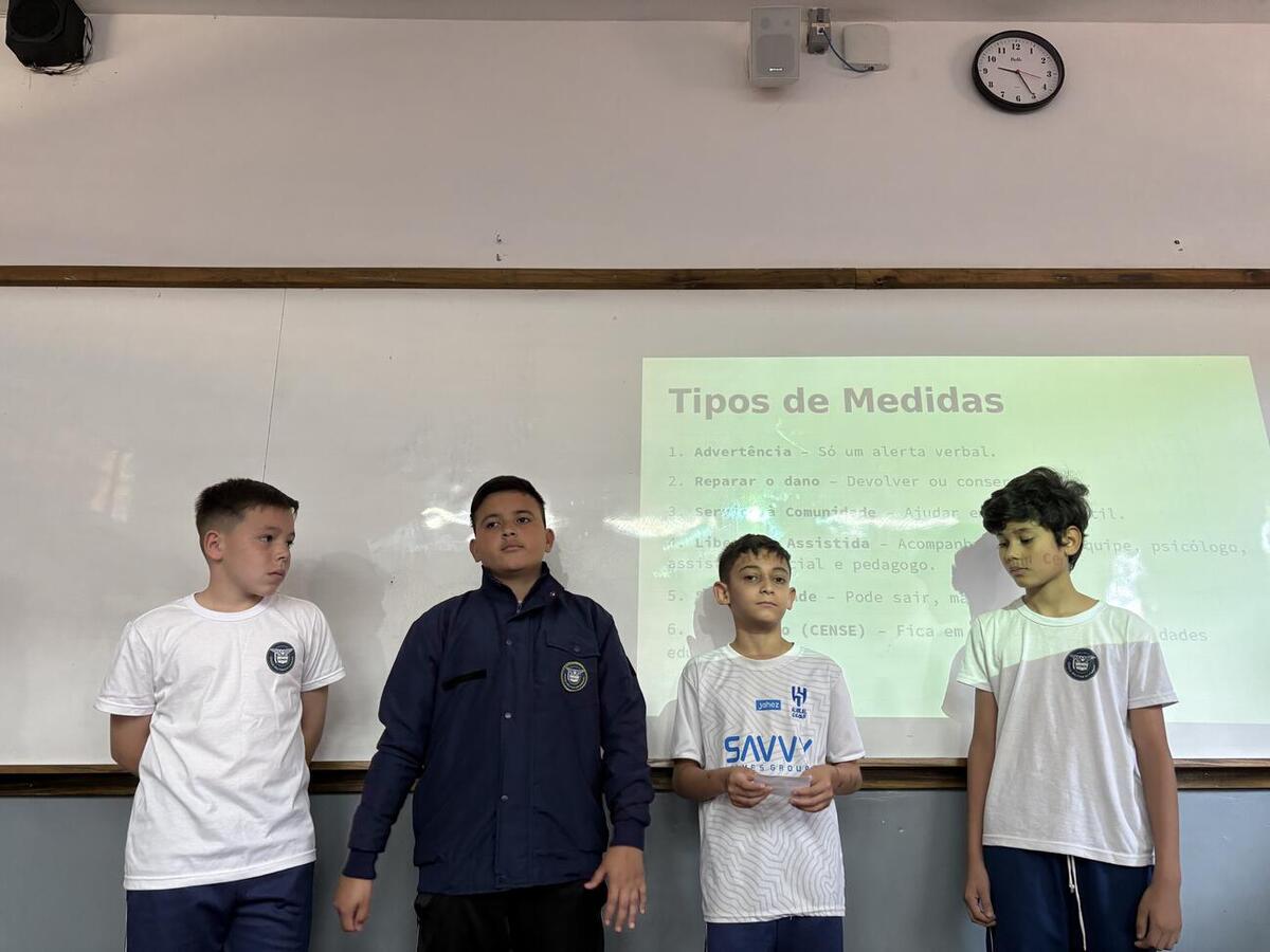 Equipe pedagógica do Centro de Referência Especializado de Assistência Social (Creas II) conscientizou alunos do 6° ano do Colégio Estadual Cívico-Militar Novo Horizonte sobre medidas socioeducativas