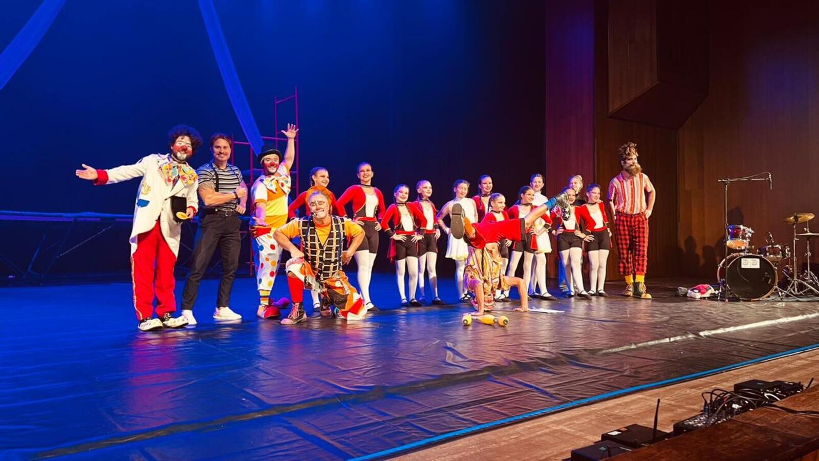 Programação do Circo da Alegria traz contação de histórias, exposição e apresentações culturais