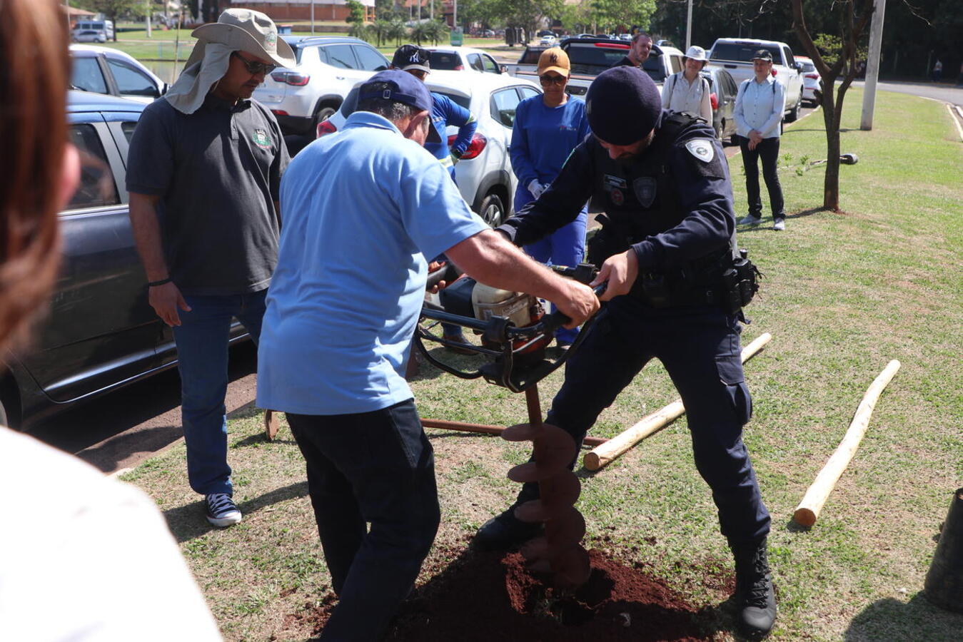 Viabilizada pelo Convênio Linha Ecológica, capacitação prática e teórica foi conduzida nesta sexta-feira (19), na Usina do Conhecimento, pelo biólogo Carlos Eduardo Weirich