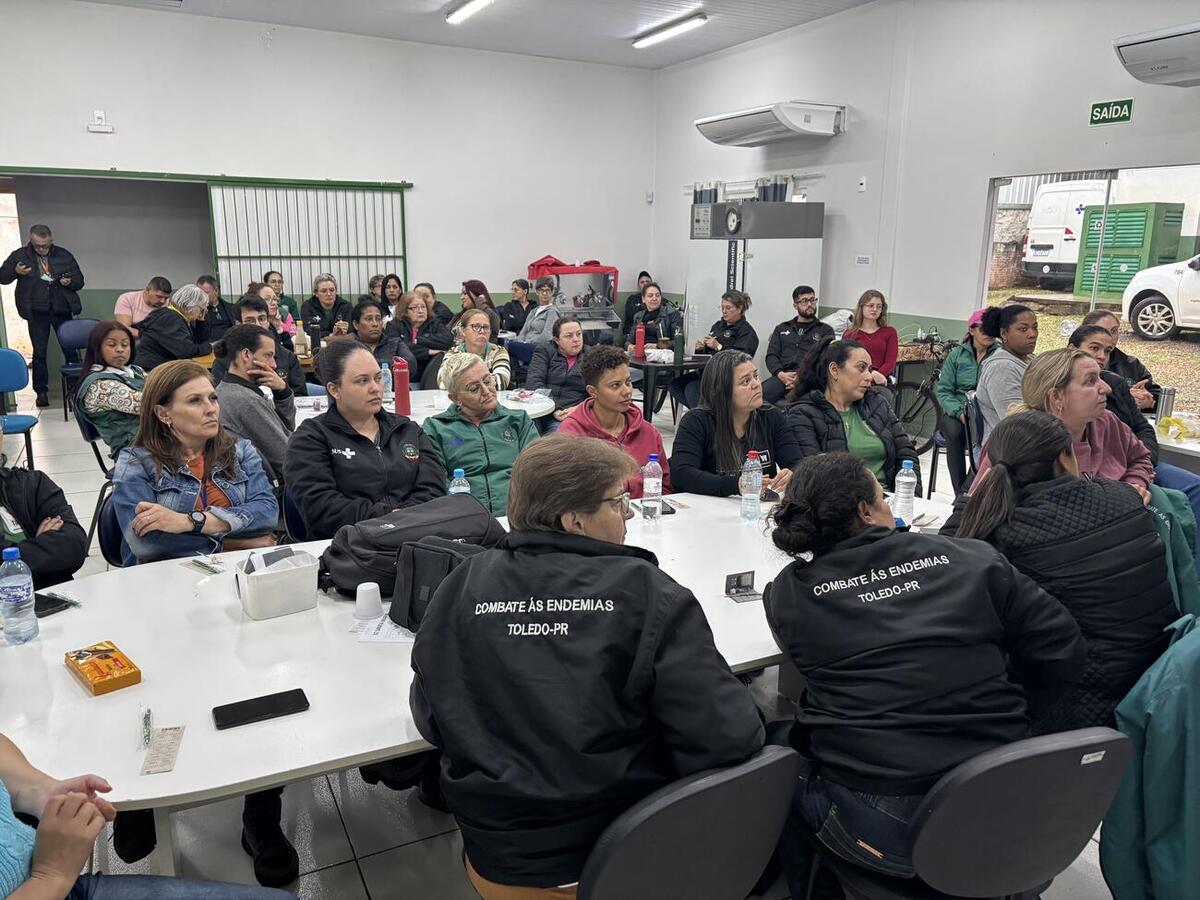 Nesta sexta-feira (5) a Secretaria da Mulher realizou uma palestra sobre saúde mental e violência doméstica para agentes de endemias 