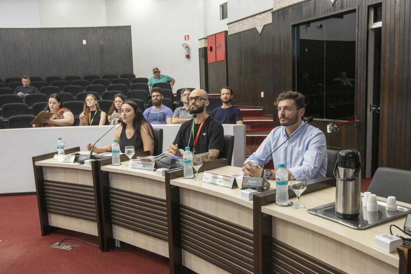 Equipe da pasta detalhou, na manhã desta segunda-feira (29), em audiência pública no Plenário do Legislativo, execução físico-orçamentária do 2º quadrimestre de 2025