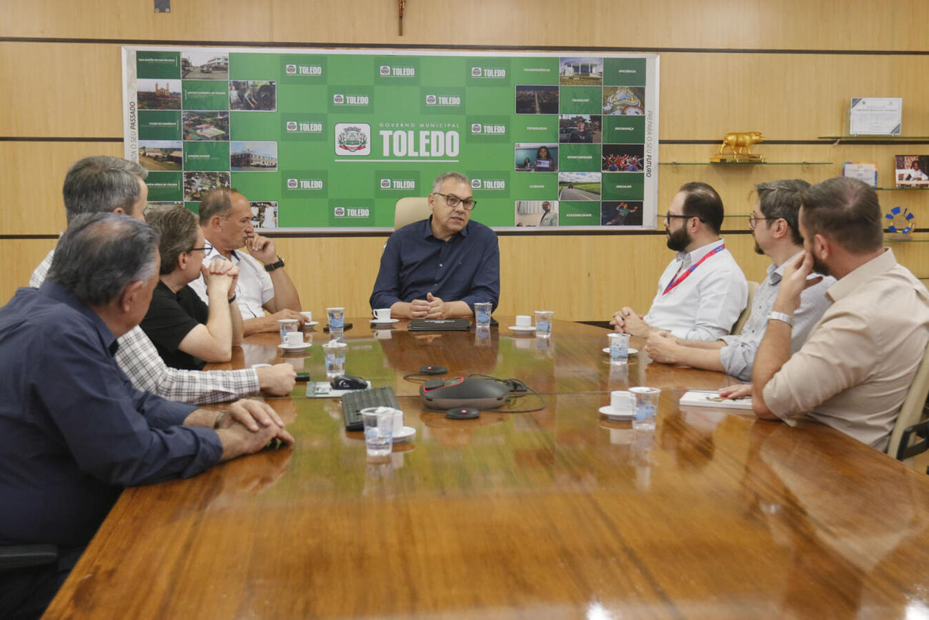 Comitiva liderada por Vidal Martins conversou, na tarde desta quinta-feira (18), sobre planejamento de investimentos da universidade nas áreas de saúde e ciências agrárias 