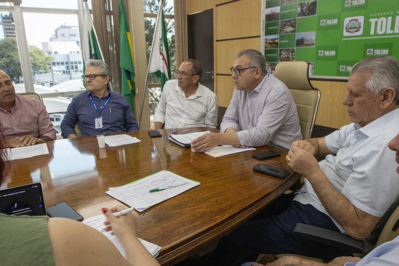 A reunião tratou da taxação do imposto ICMS sobre o peixe vivo vendido para fora do estado