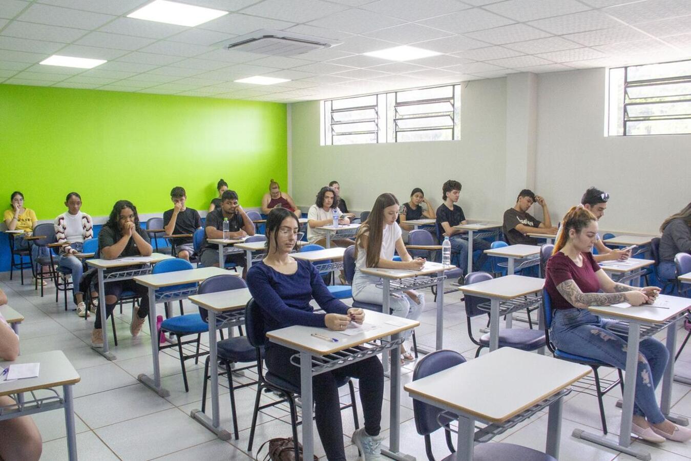 Certame visa preencher cadastro reserva para 32 funções de nível médio, técnico e superior; inscrições, exclusivamente via internet, seguem até 19 de outubro