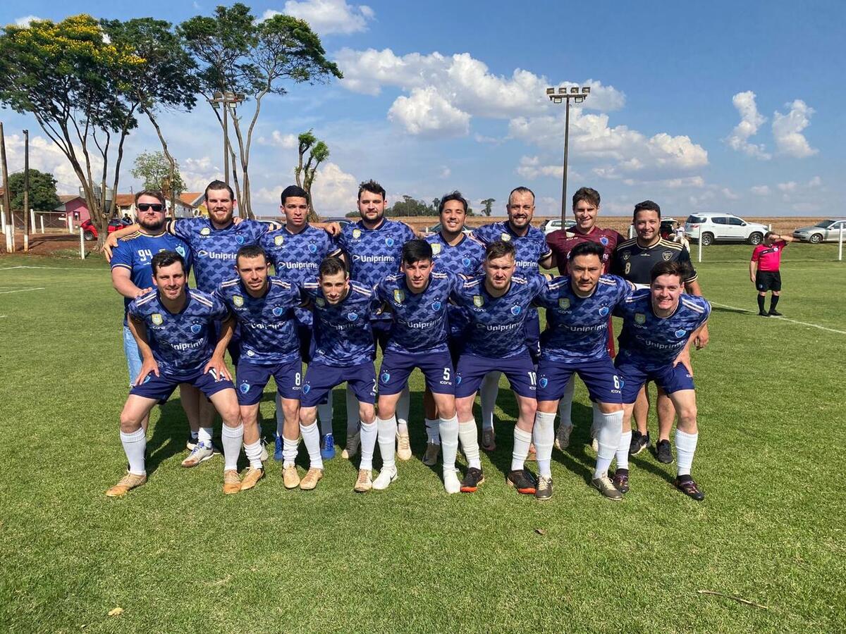 Com vitórias e classificações em campeonatos, equipes de toledo representam o município fora da cidade